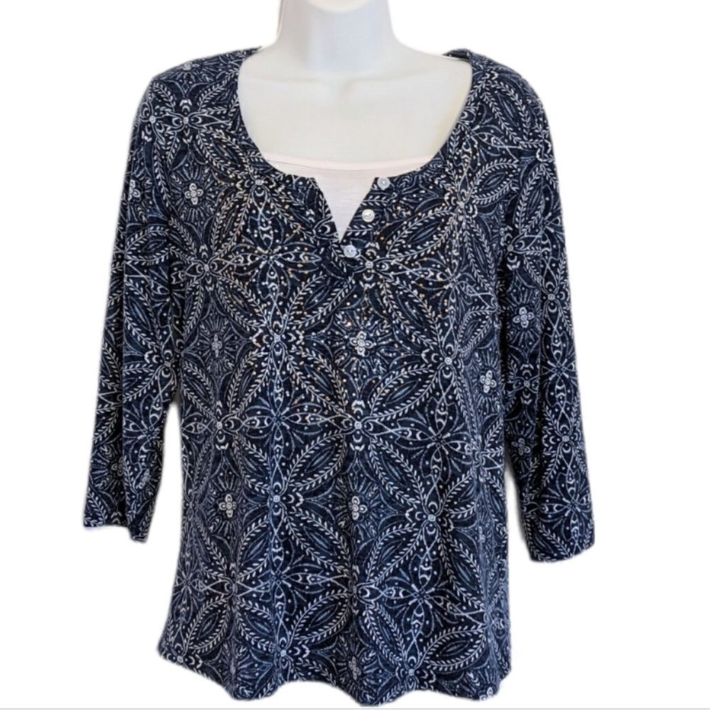 Classic edition navy floral shirt Medium @E